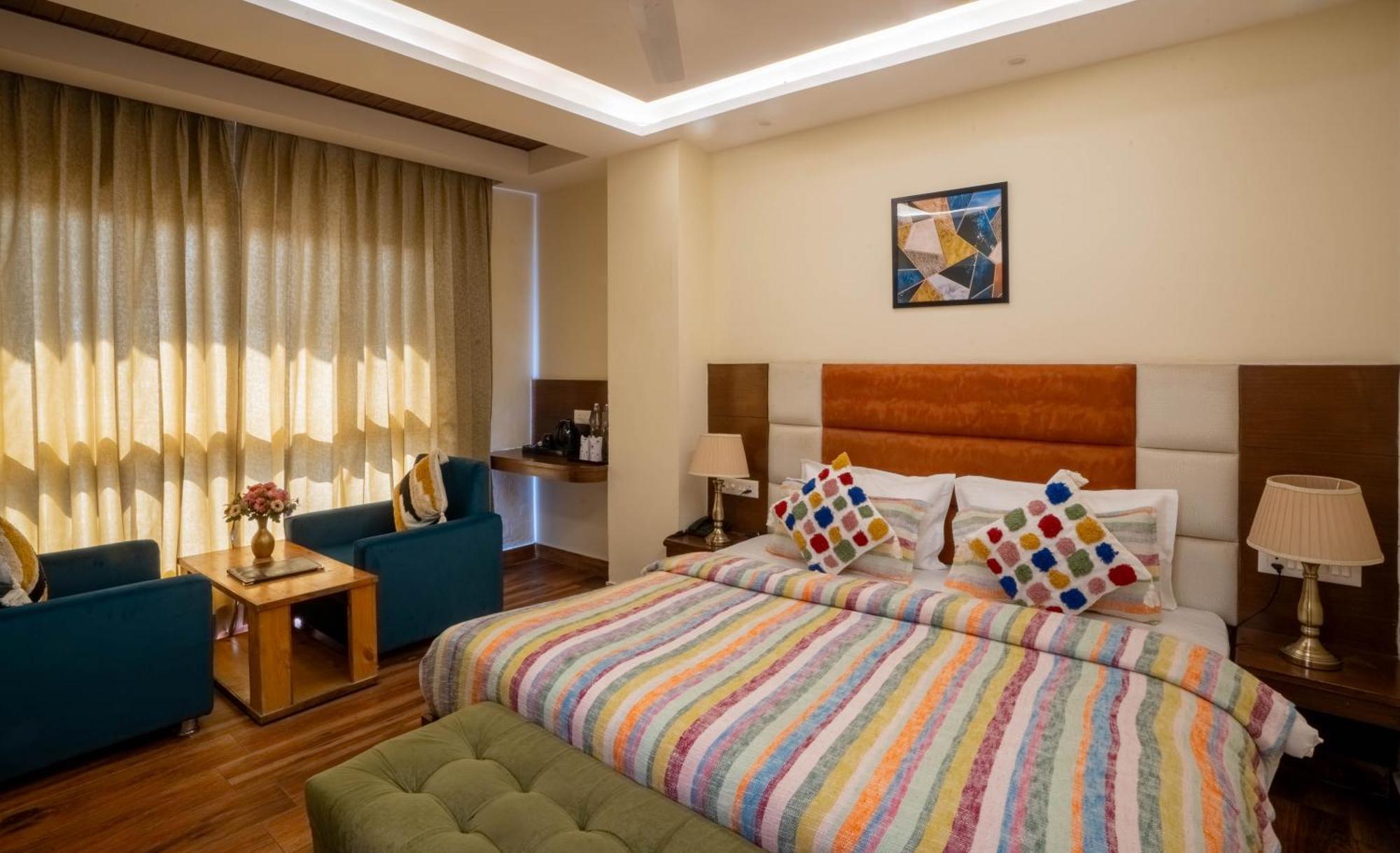 Perfectstayz Valley Vista 5 Min Walk To Mall Road 무소리에 외부 사진